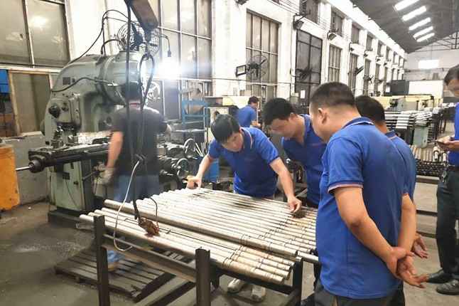 米兰·网站在线官网-米兰(中国)每周对各个工序进行质量监督检验的现场。